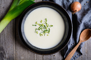 Vichyssoise - traditional French leek, potato and onion soup