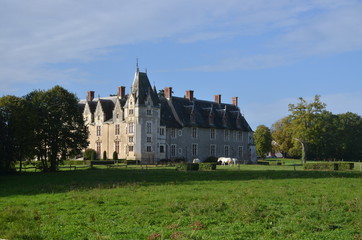 Fototapeta na wymiar Château de la Gascherie, monument historique, vallée de l'Erdre