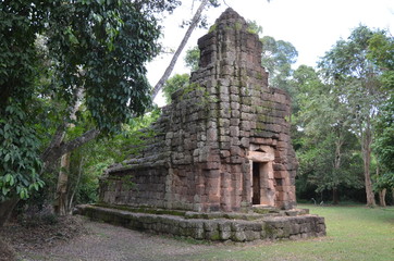 OLD SUKHOTHAI PETIT CHEDI THA&Iuml;LANDE 