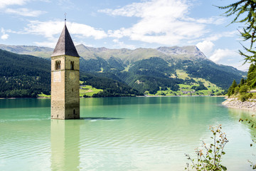 Italien - Kirchturm von Altgraun - Campanile di Curon Venosta Vecchia