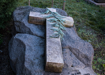 Gruft und Gräber auf dem Friedhof Cimitero Monumentale in Mailand