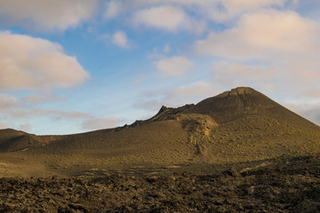 Fototapeta na wymiar Panorama di Lanzarote (Isole Canarie) - Paesaggio vulcanico