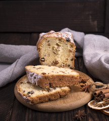 bread cake with raisins and dried fruits