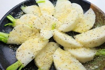 カブの和風カルパッチョ
