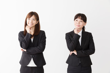 ビジネスウーマン　白バックイメージ