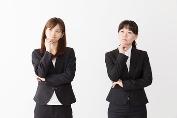 ビジネスウーマン　白バックイメージ