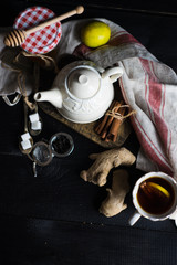 Fototapeta na wymiar Tea with ginger and lemon