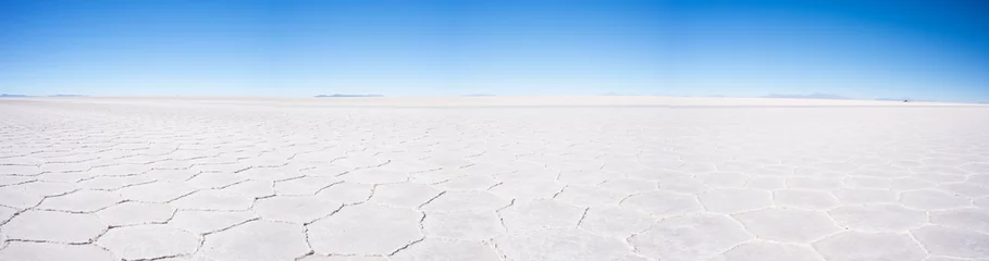 Papier Peint photo Sécheresse Uyuni Salt Flat panoramic view, world famous travel destination in the Andes, Bolivia, South America.