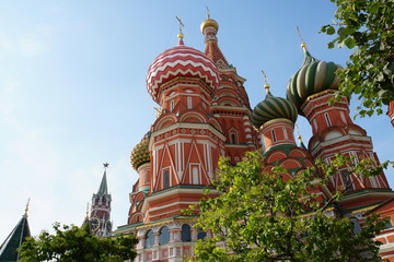 Fototapeta na wymiar St.Basil Cathedral in Moscow