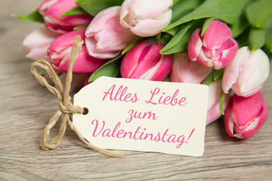 Tulpen und Karte: Alles Liebe zum Valentinstag!