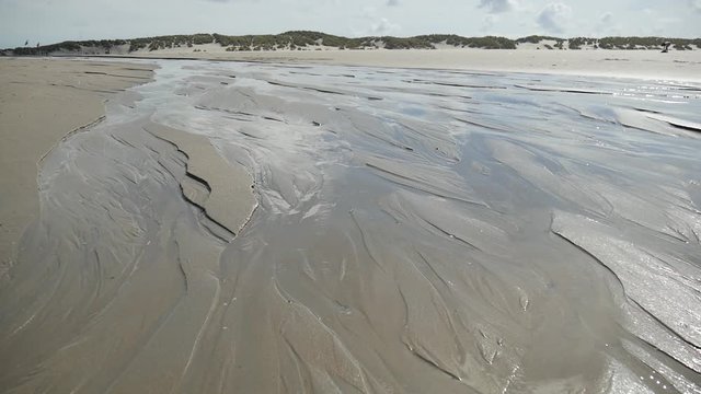 Bassa marea sulla spiaggia delle isole Frisone