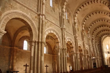Photo sur Plexiglas Monument Nef de la bailique de Vézelay en Bourgogne, France