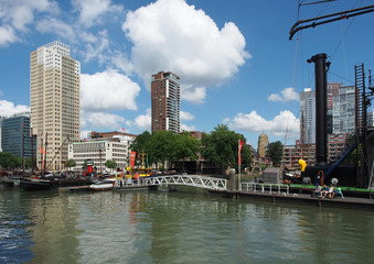 Rotterdam – Silhouetten und Stadtansichten der Hafenstadt in der niederländischen Provinz Südholland 
