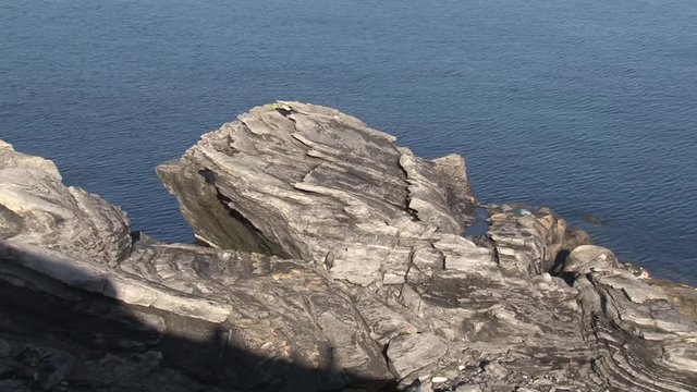 Norwegen, Norge, Honningsv&aring;g, Nordkapp, Mager&oslash;ya, Skarsv&aring;g, Kirkeporten, Kirchenpforte, Horn, Nordkapphorn, Mefjord, Vestfjord, Ford, Klippe, Loch, Naturjuwel