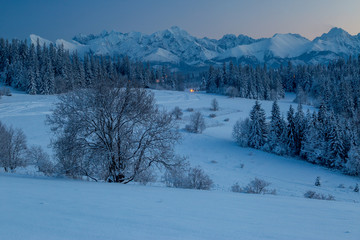 Świerzy śnieg w górach Tatry - Białka Tatrzańska - obrazy, fototapety, plakaty