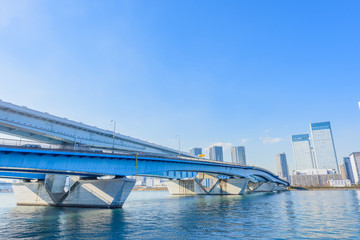 晴海大橋と晴海の高層マンション