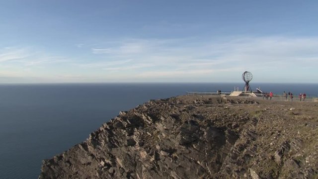 Norwegen, Norge, Nordkapp, Nordkap, Finnmark, Honningsv&aring;g, Mager&oslash;ya, Mager&oslash;y, Norden, n&ouml;rdlichster Punkt Europas, Kugel, Denkmal, Klippe, Schiefer, Barentsee