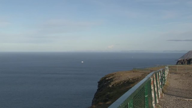Norwegen, Norge, Nordkapp, Nordkap, Finnmark, Honningsv&aring;g, Mager&oslash;ya, Mager&oslash;y, Norden, n&ouml;rdlichster Punkt Europas, Kugel, Denkmal, Klippe, Schiefer, Barentsee