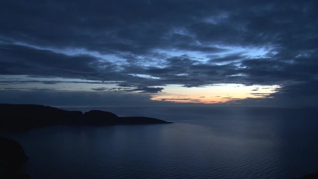 Norwegen, Norge, Nordkapp, Nordkap, Finnmark, Honningsv&aring;g, Mager&oslash;ya, Mager&oslash;y, Norden, n&ouml;rdlichster Punkt Europas, Kugel, Denkmal, Klippe, Schiefer, Barentsee