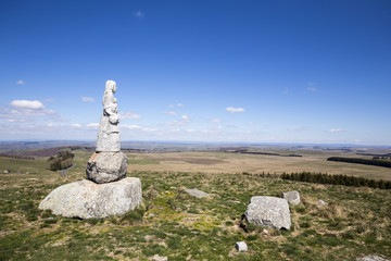 Sculpture de Notre Dame d'Aubrac du peintre et sculpteur Hervé Vernhes, Aubrac