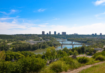 Fototapeta na wymiar Edmonton Saskatchewan River Overpass