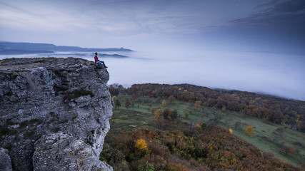 Naklejka premium man on the edge