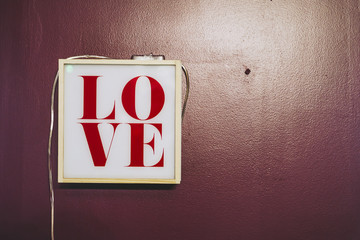 Lampe décorative avec inscription love