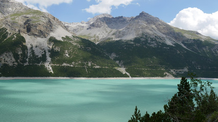 Obraz premium Laghi di Cancano in alta Valtellina