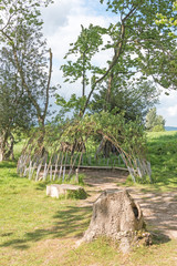 Round Willow Hide