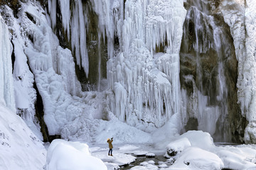 Fototapeta na wymiar Frozen waterfalls in Plitvice Lakes National Park, Croatia