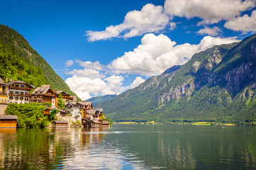 Fototapeta na wymiar Fantastic view on Hallstatt village and alpine lake, Austrian Alps, Salzkammergut, Austria, Europe