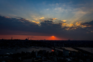 Fototapeta premium Istanbul cityscape at sunset