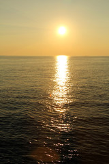 Obraz premium beautiful, fiery sunset at the sea