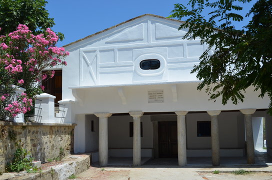 G&ouml;k&ccedil;eada - Aya Mariya Kilisesi