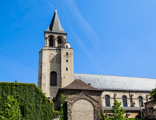 Fototapeta na wymiar View of the Abbaye Saint-Germain-des-Pres abbey, a Romanesque medieval Benedictine church located on the Left Bank in Paris