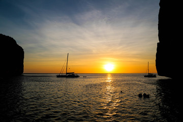 Ko Phi Phi Leh mit Maya Bay in Thailand