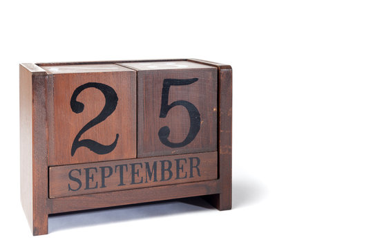 Wooden Perpetual Calendar set to September 25th