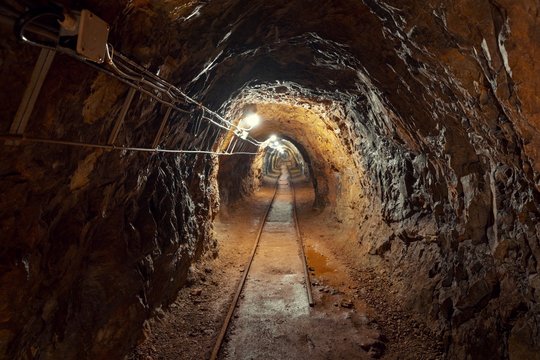 Underground mine passage angle shot