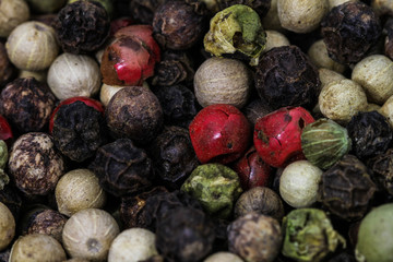 Bunte Pfefferkörner