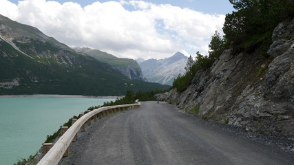 Pista ciclabile al passo dello Stelvio