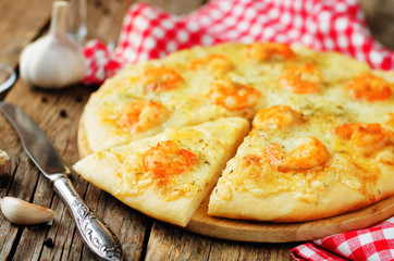 Shrimp garlic cheesy pizza