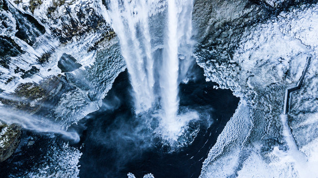 Aerial photo of the Seljalandsfoss waterfall in winter © Lukas Gojda