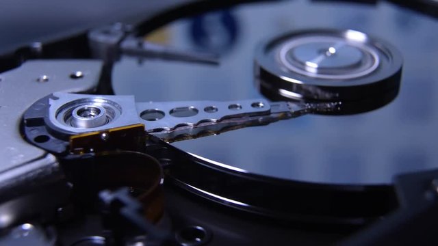 hard disk drive reading head