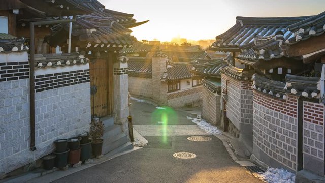 Timelapse video of Sunrise at Bukchon Hanok Village in Seoul city, South Korea, Time Lapse 4K