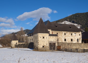 Ruine Schloss Hanfelden in Unterzeiring / Steiermark / Österreich