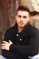 Obraz premium Attractive guy in a old house