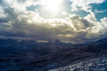 Obraz premium Scenic view of Italian Dolomites mountains