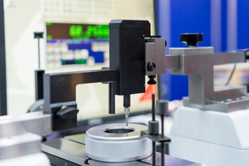 Inspection dimension automotive parts by CMM