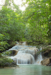 タイ・カンチャナブリ・エラワンの滝・自然
