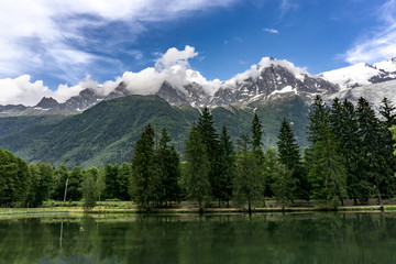 Fototapeta na wymiar Lake Gaillands with a view of the Mont Blanc. Chamonix. France.
